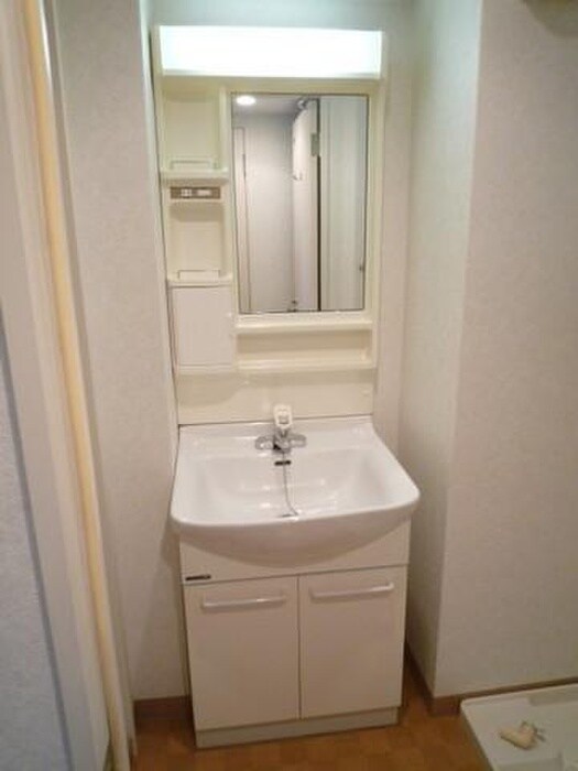 物件内観写真9　(洗面)