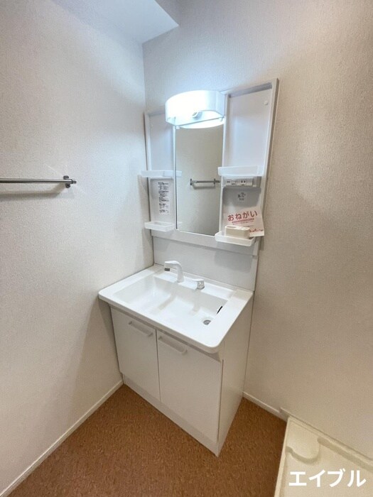 物件内観写真9　(洗面)