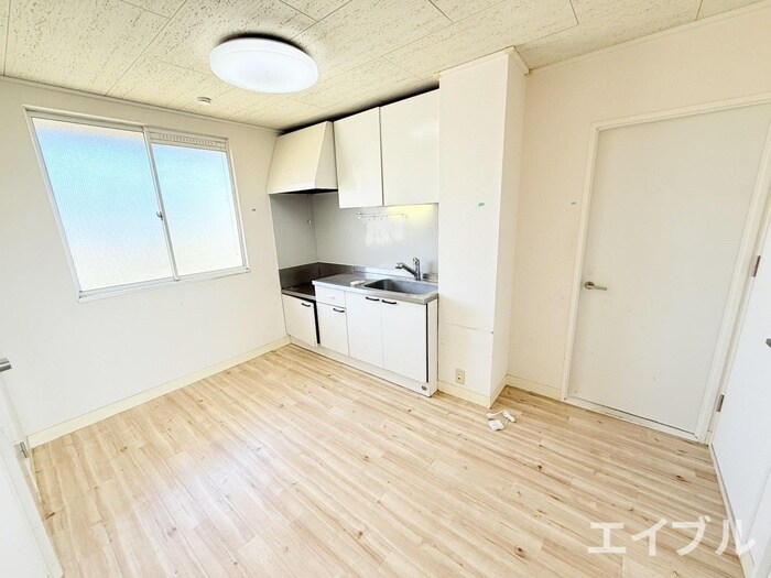 物件内観写真7　(居室)