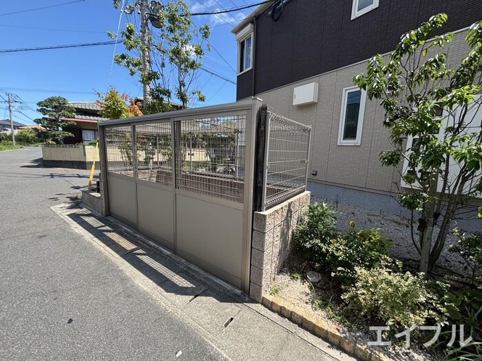 物件外観写真4　(建物設備)