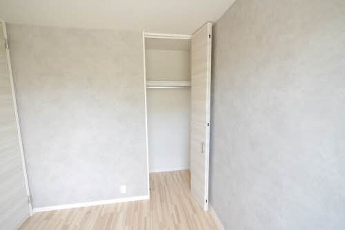 物件内観写真15　(居室)