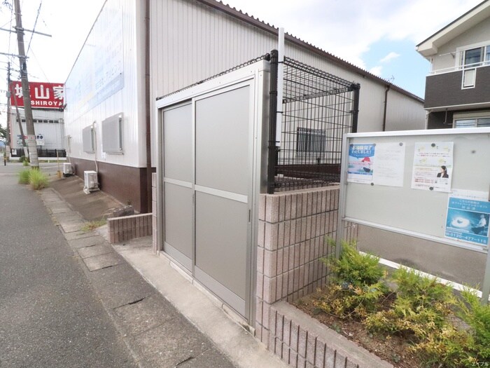 物件外観写真6　(建物設備)