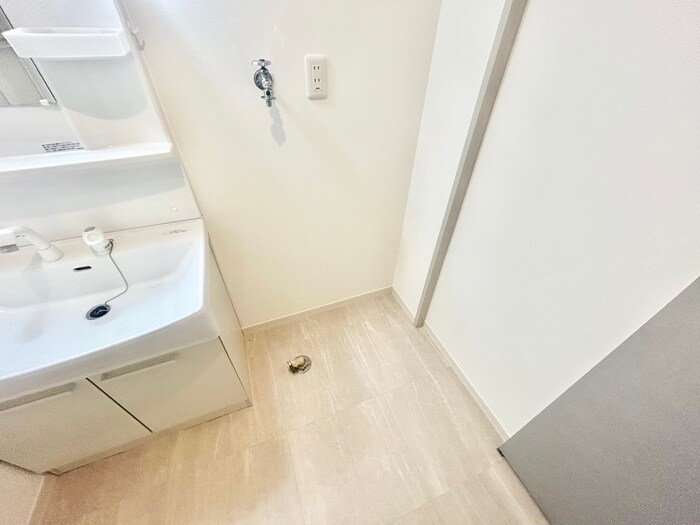 物件内観写真18　(洗濯機置場)