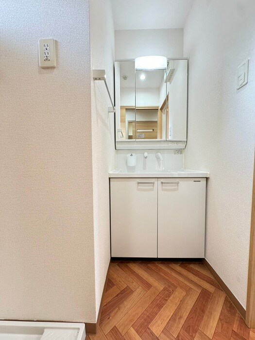 物件内観写真9　(洗面)