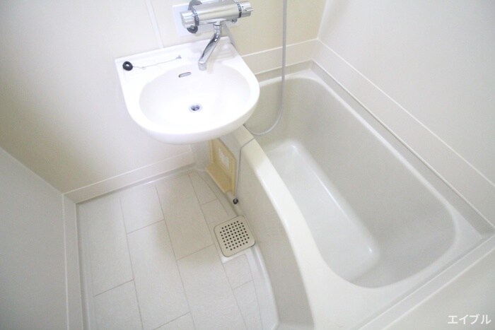 物件内観写真12　(バス／シャワールーム等)