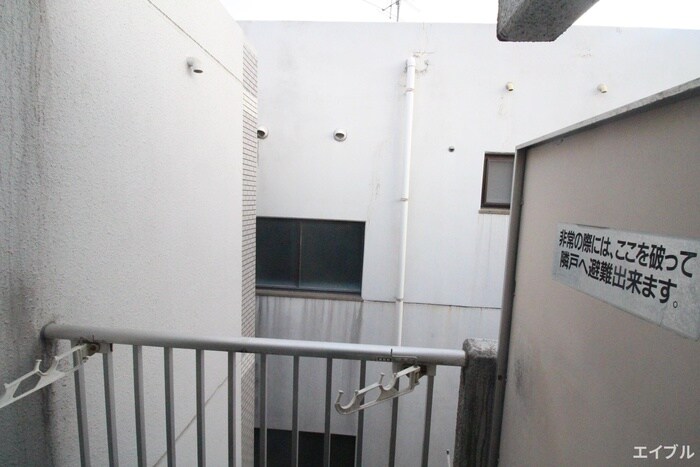 物件内観写真20　(室内からの展望)