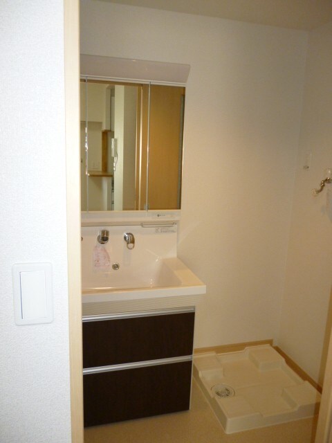 物件内観写真11　(洗面)