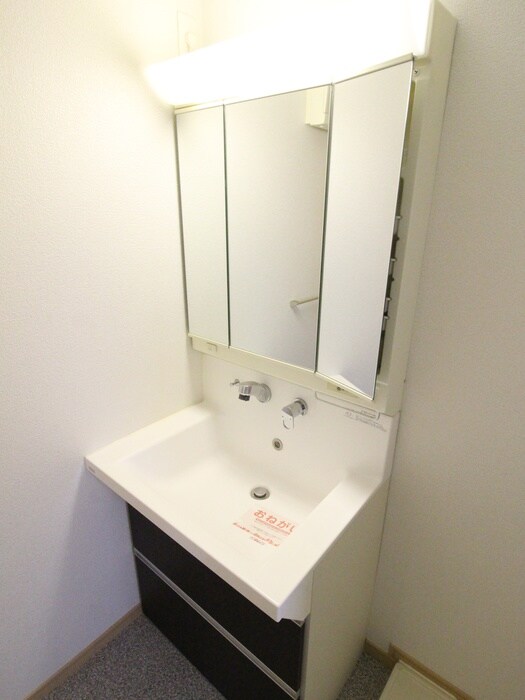 物件内観写真11　(洗面)