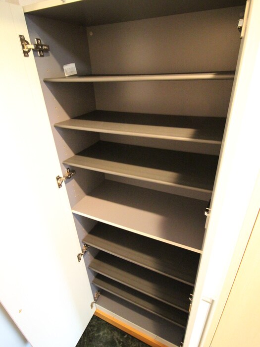 物件内観写真17　(靴箱)