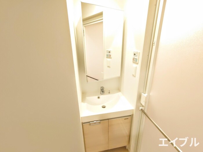 物件内観写真11　(洗面)