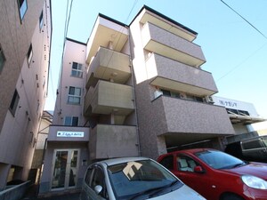 アリエス西の丘外観写真