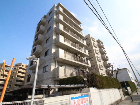 ロイヤルＭ４２外観写真