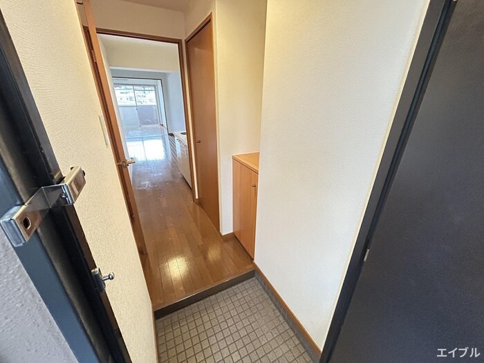 物件内観写真19　(玄関)