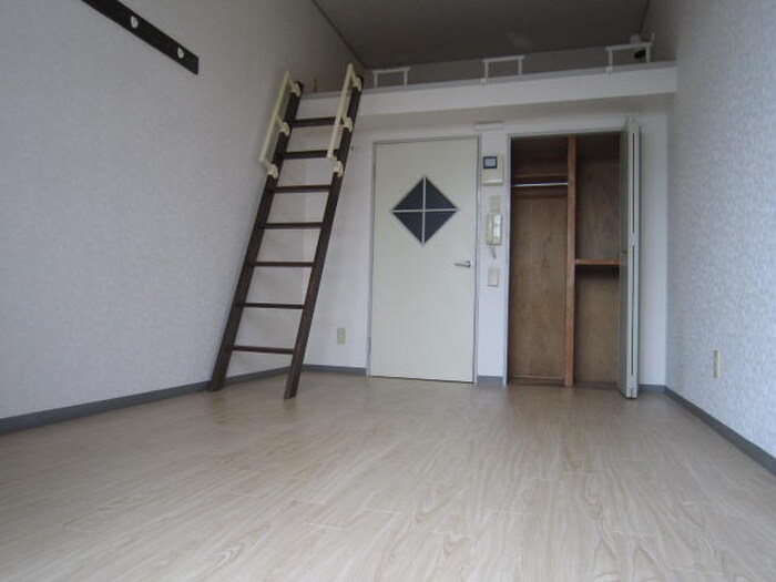 物件内観写真6　(居室)