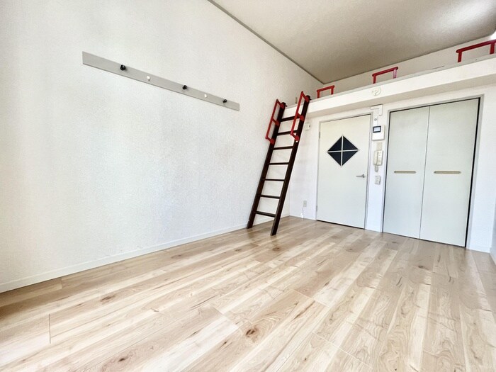 物件内観写真6　(居室)