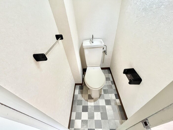 物件内観写真8　(トイレ)