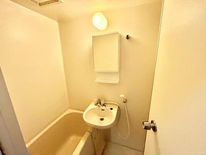 物件内観写真9　(洗面)