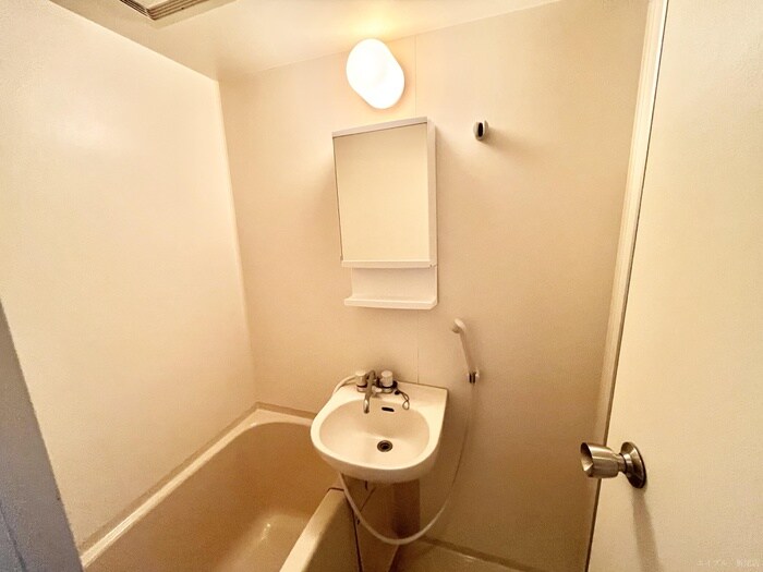 物件内観写真9　(洗面)