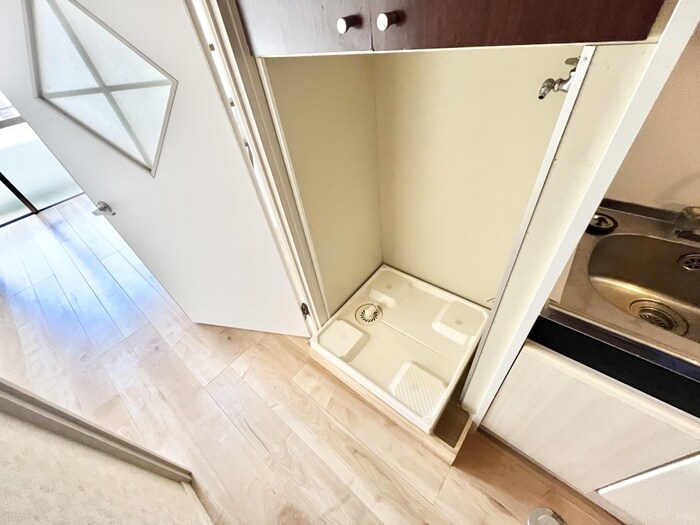 物件内観写真15　(洗濯機置場)