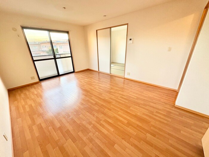 物件内観写真5　(居室)