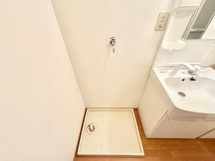 物件内観写真17　(洗濯機置場)