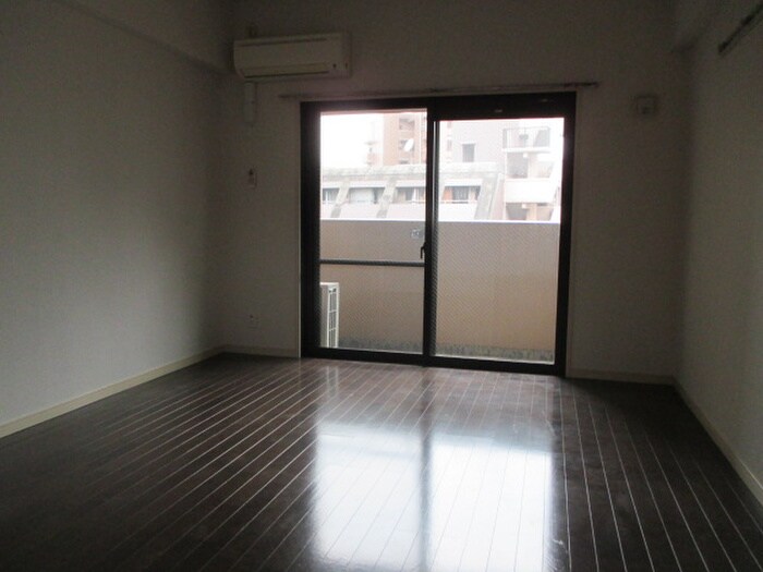 物件内観写真5　(居室)