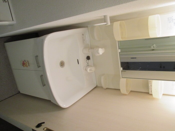 物件内観写真8　(洗面)