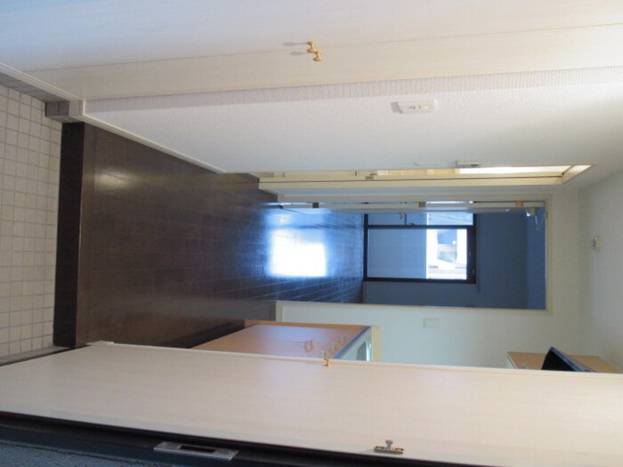 物件内観写真13　(廊下)