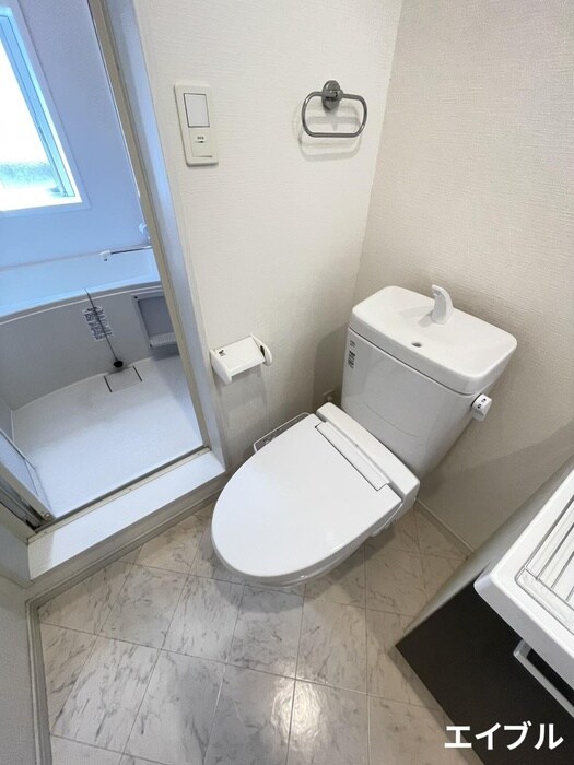 物件内観写真9　(トイレ)