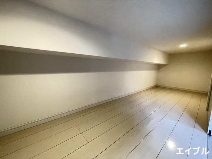 物件内観写真10　(居室)