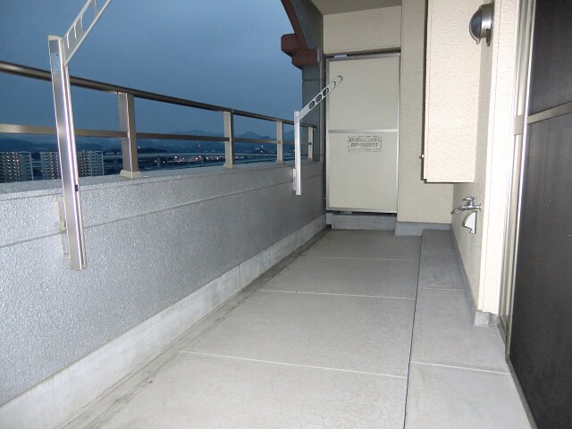 物件内観写真16　(ベランダ・バルコニー)