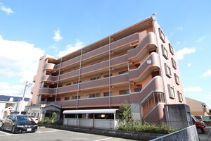 レインボ－マンション外観写真