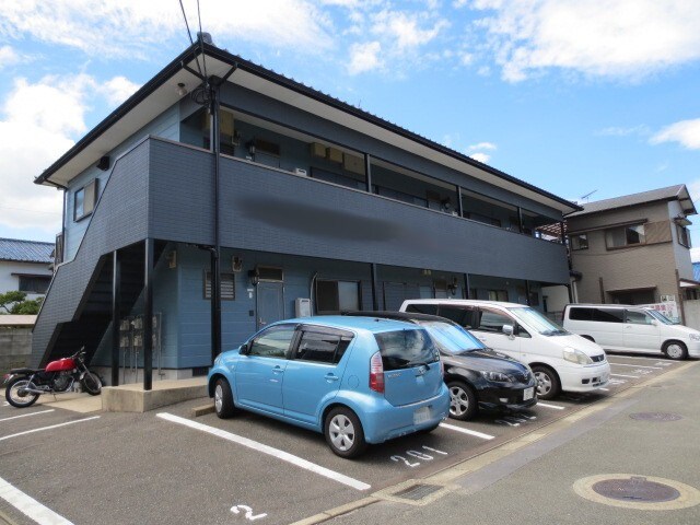 物件外観写真2　(駐車場)