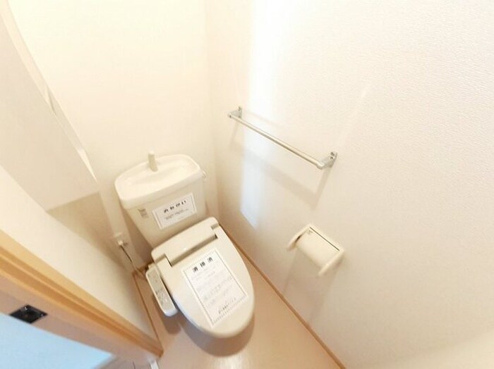 物件内観写真10　(トイレ)