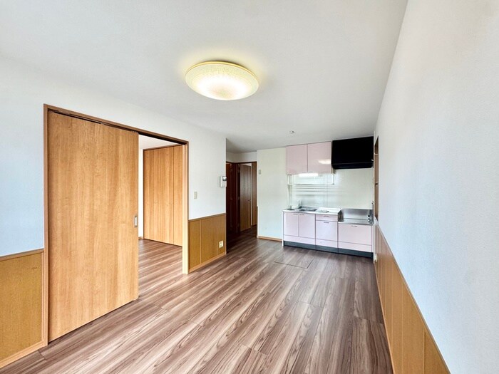 物件内観写真4　(居室)