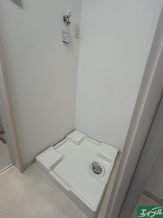 物件内観写真13　(洗濯機置場)