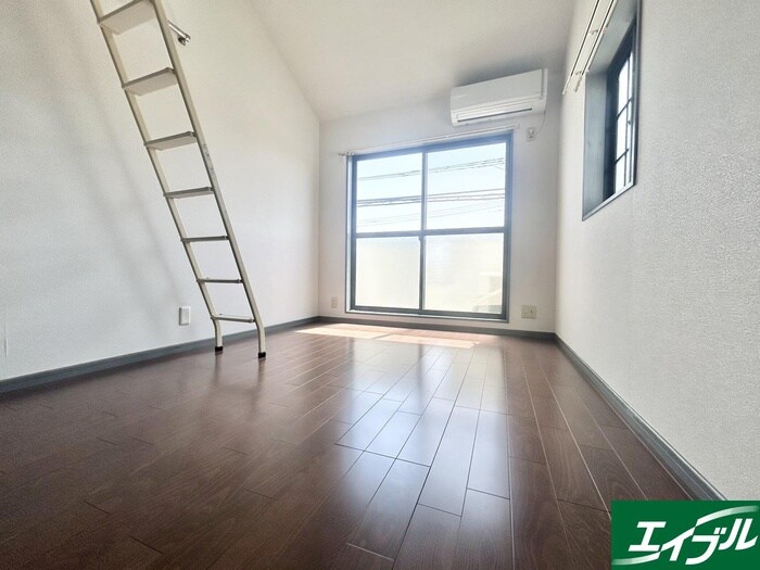 物件内観写真8　(居室)