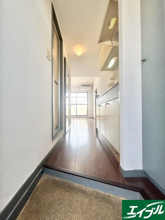 物件内観写真15　(廊下)