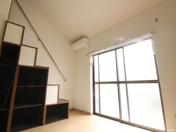 物件内観写真8　(居室)