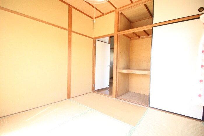 物件内観写真10　(居室)