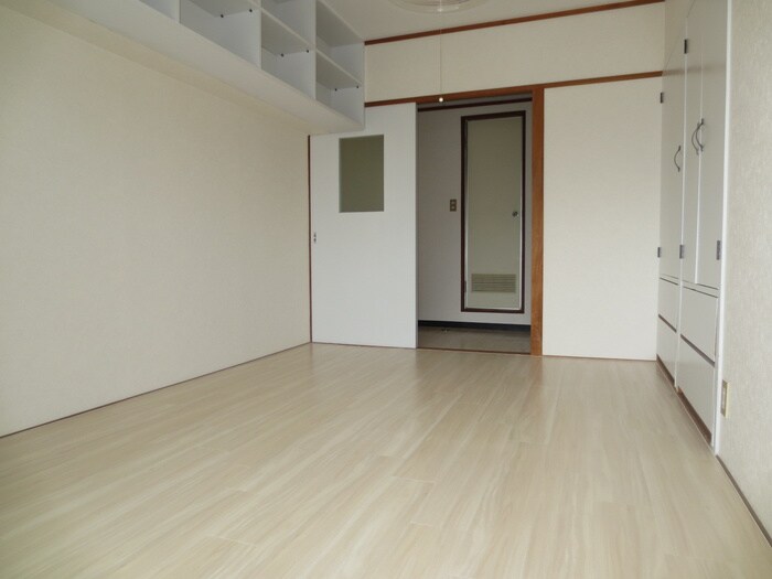 物件内観写真9　(居室)