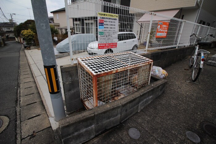 物件外観写真4　(建物設備)