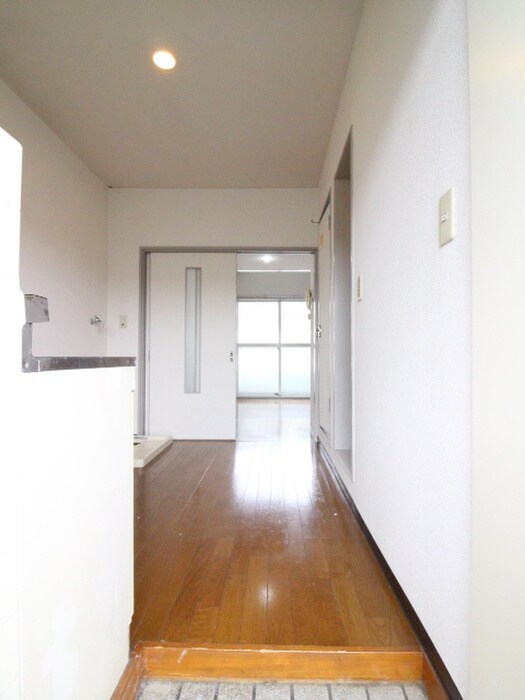 物件内観写真19　(廊下)