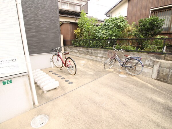 駐輪場