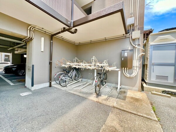 駐輪場