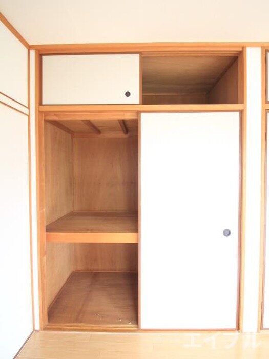 物件内観写真12　(収納)