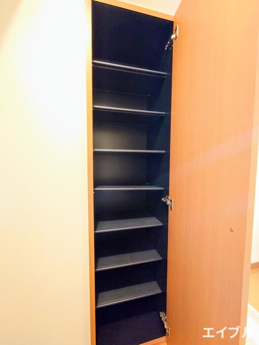 物件内観写真15　(靴箱)
