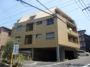 三宅ビル外観写真