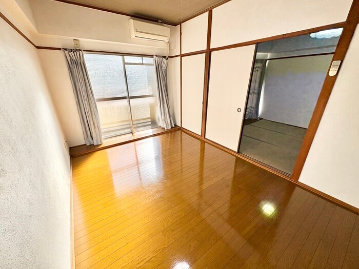 物件内観写真4　(居室)