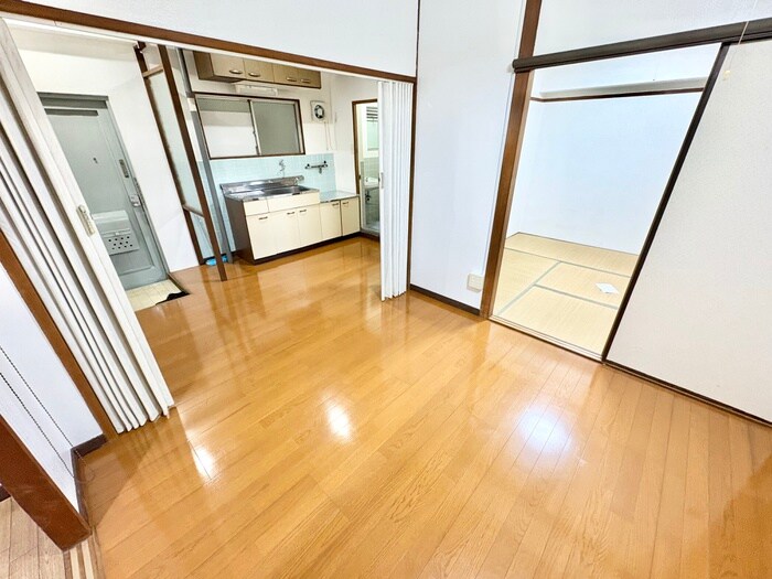 物件内観写真5　(居室)